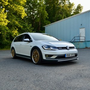 Beri-Backer V2 - MK7 Alltrack Front Splitter / Lip (2018-2019) Bumper Mounted - 2022138-BBMK7ATFS - Image 4