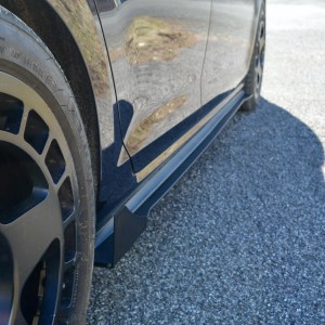 Alternative view of Beri-Backer V2 - MK7 & 7.5 GTI 2015-2020 Side Skirts