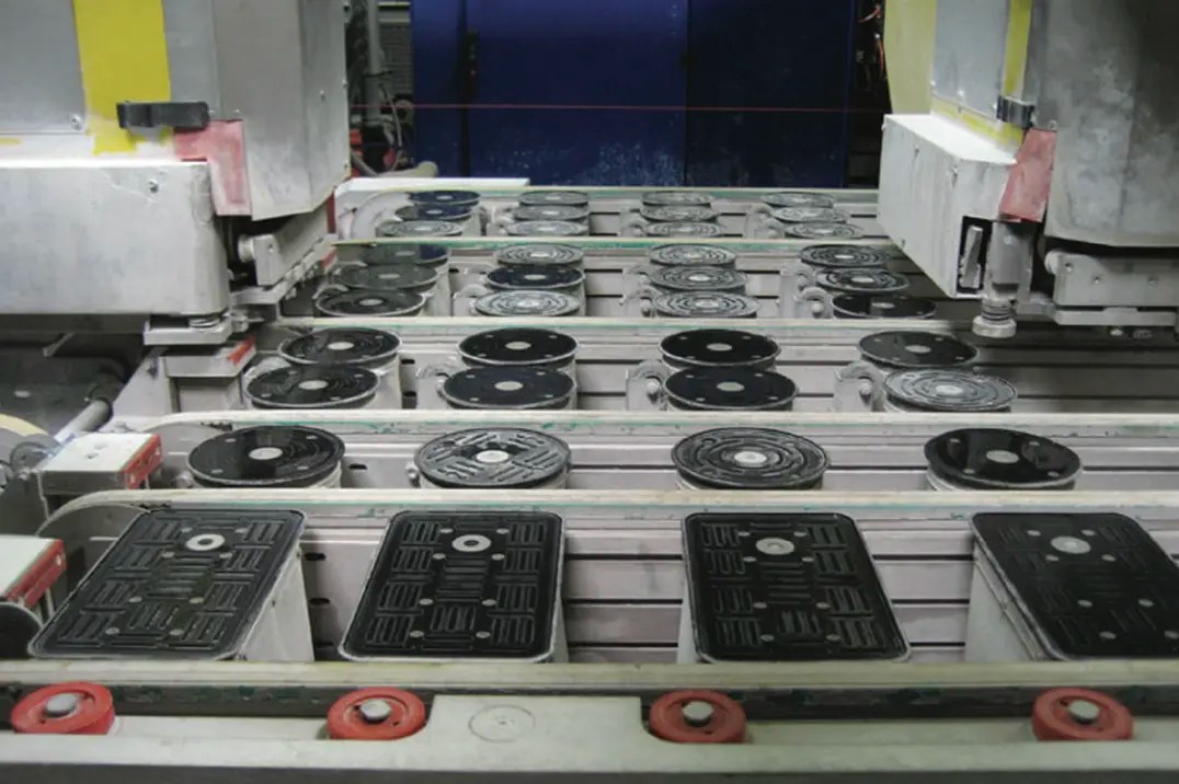 Glass-Processing-Machine-Cutting