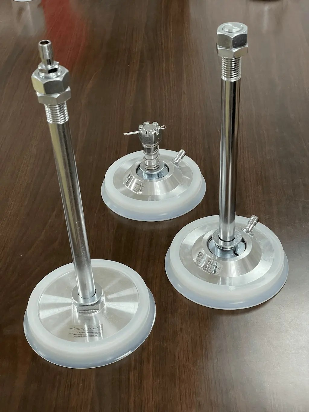 Explorando la tecnología de procesamiento de madera: Prensas de melamina y placas de ventosa