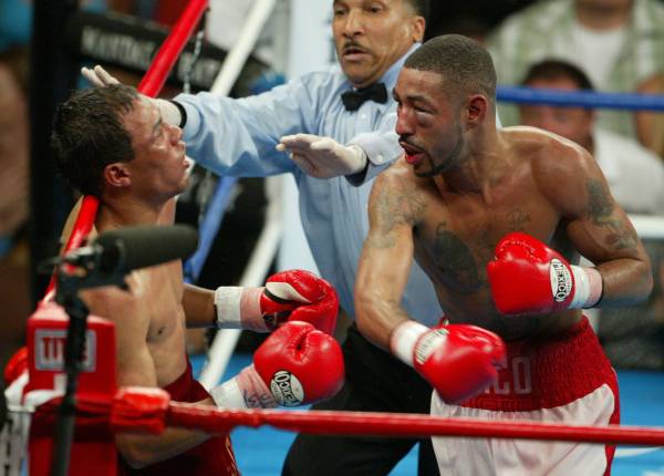 José Luis Castillo & Diego Corrales (HBO Boxing)