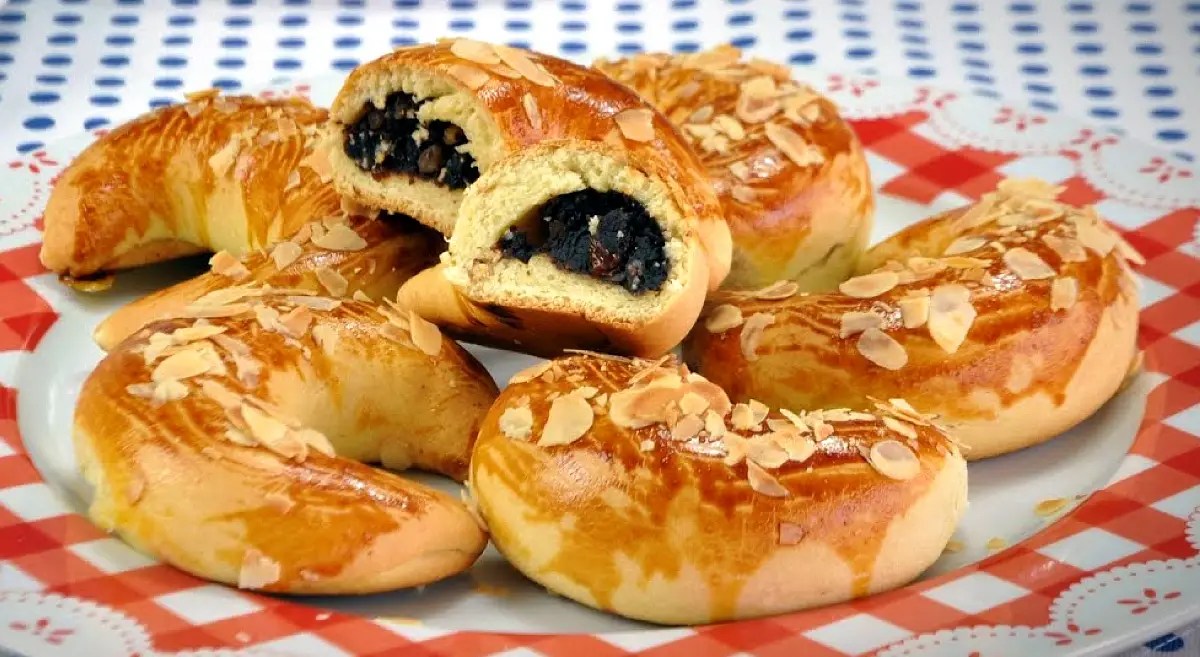 Ev Yapımı Ay Çöreği Tarifi