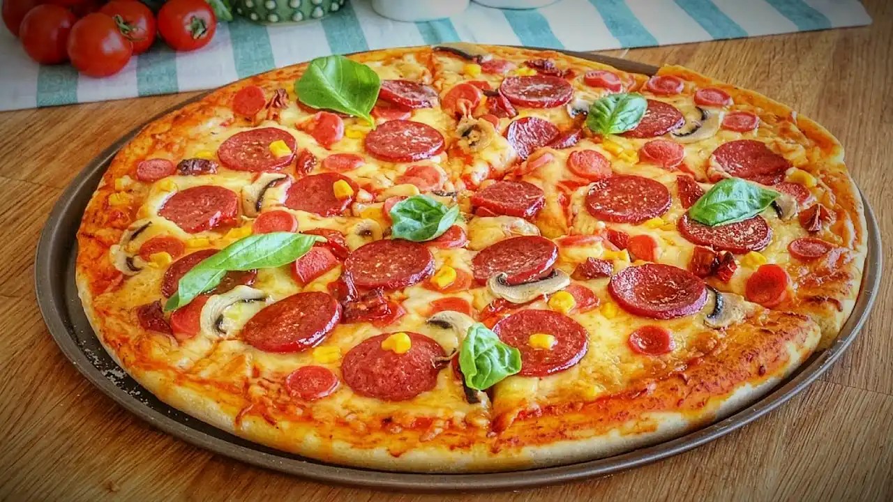 Evde Pizza Tarifi