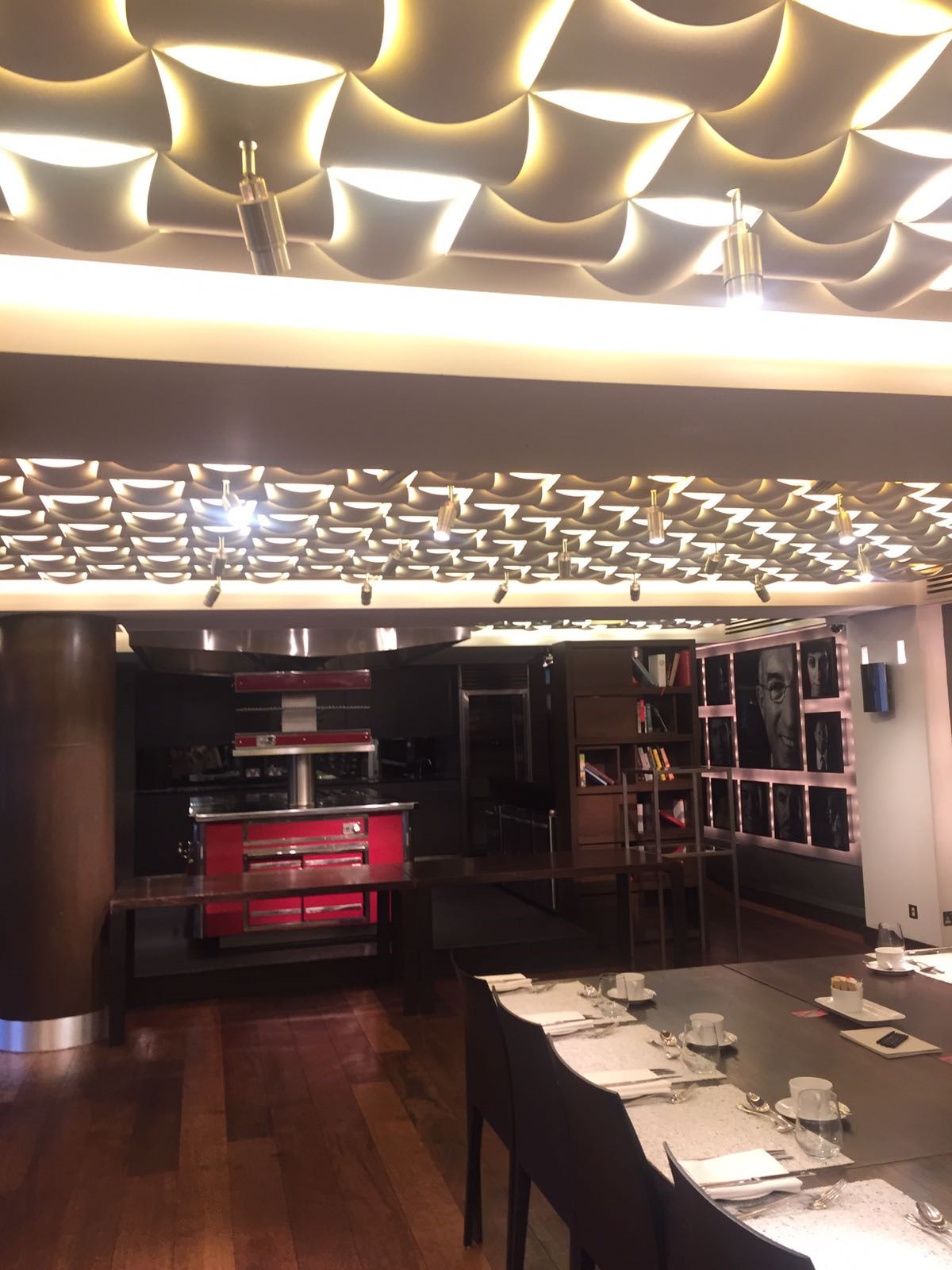 andaz 8