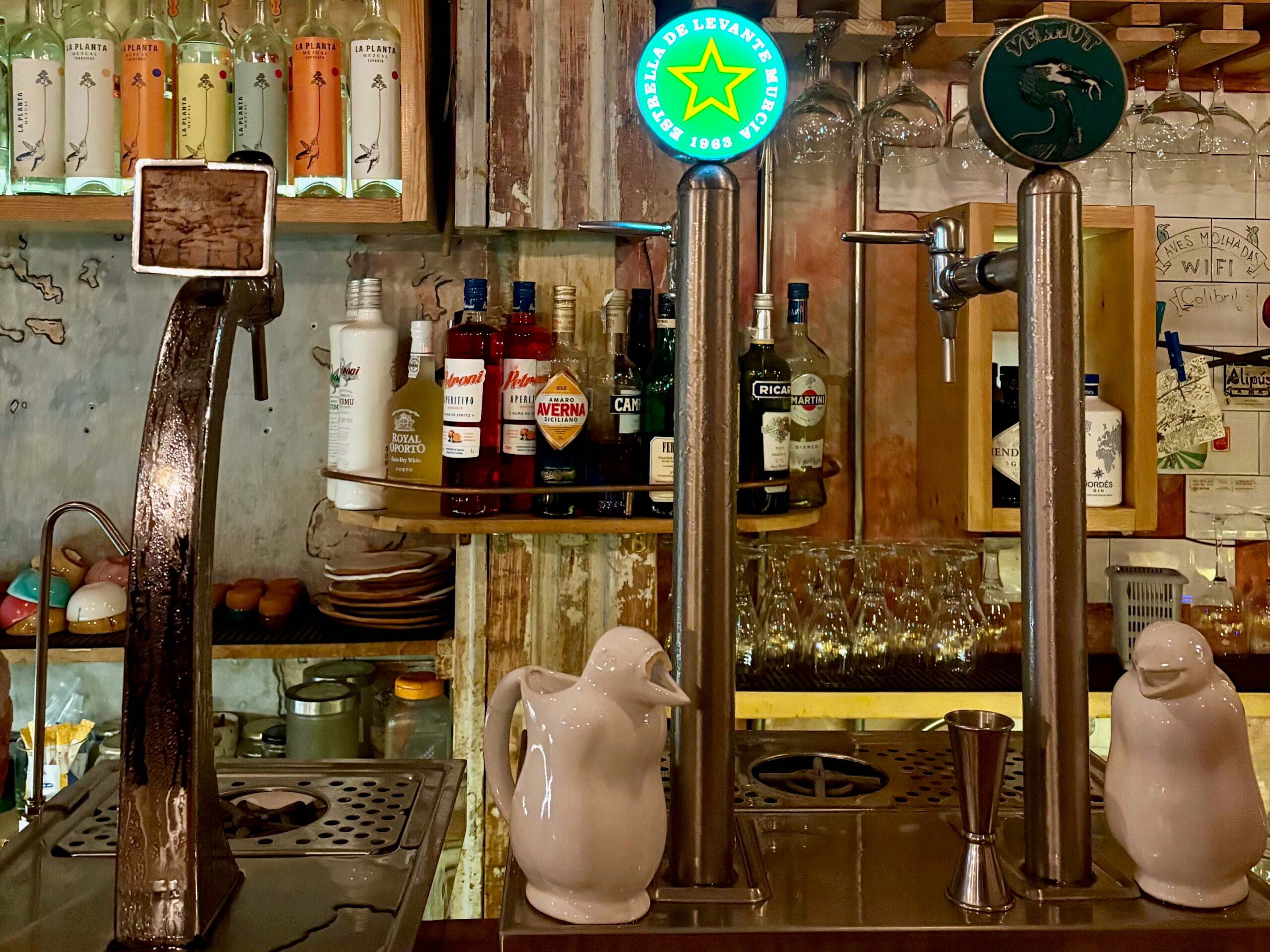 Pajaritos Mojados - La Latina Neighborhood Guide