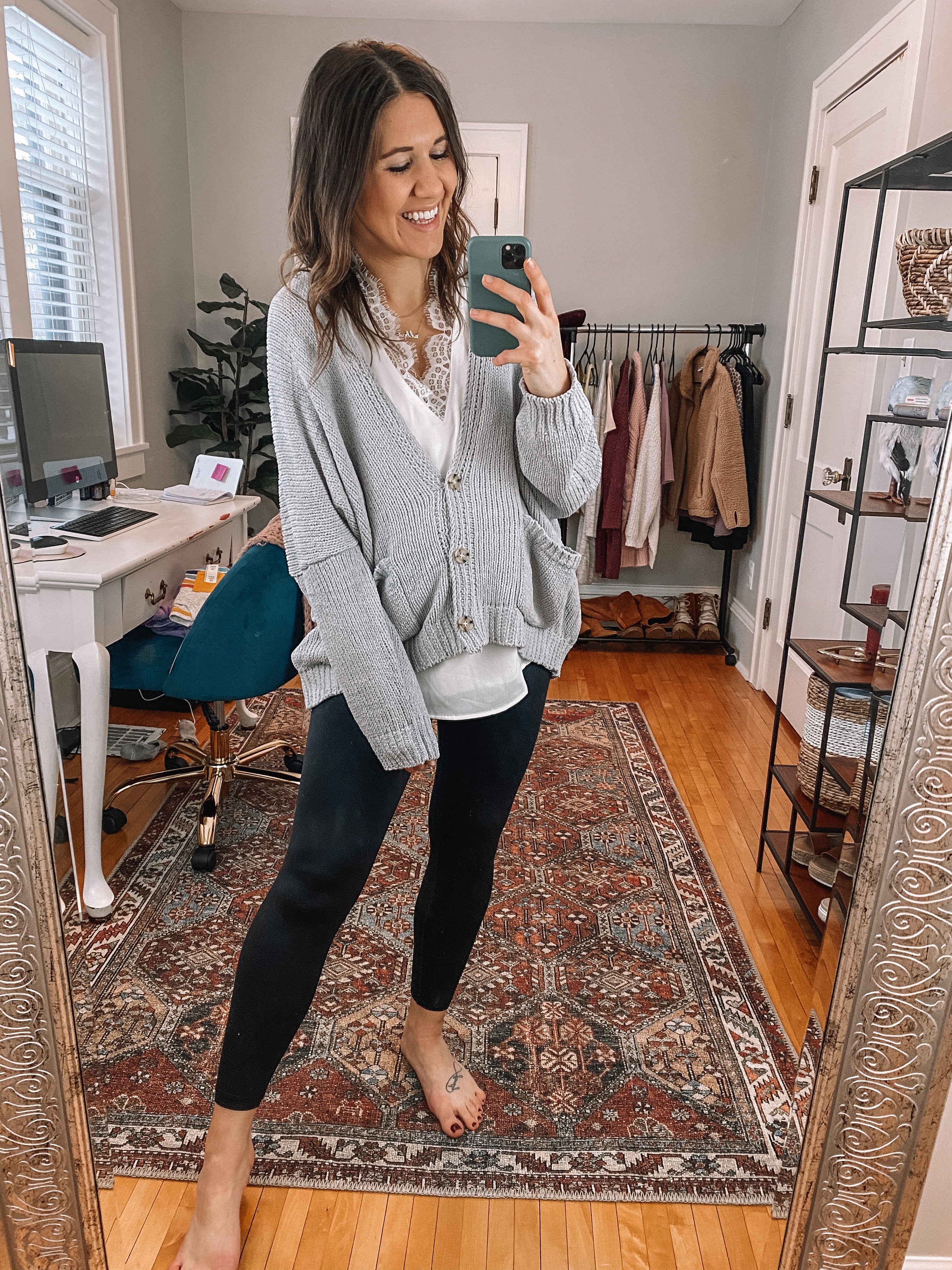 7 Valentine's Day Outfits with Leggings | Everyday Chiffon