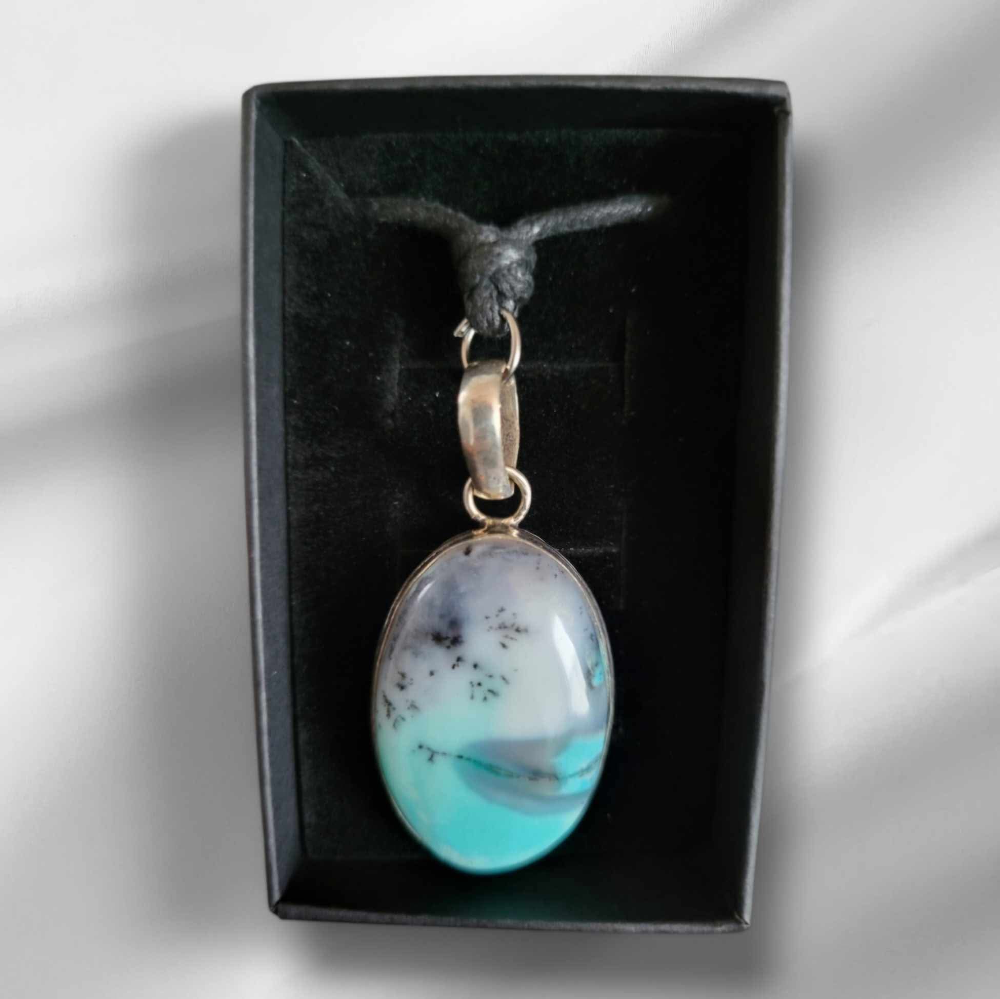 Blue Dendritic Necklace