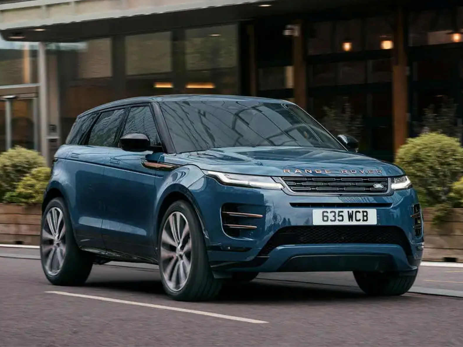 Range Rover Evoque updated with new tech and longer-range PHEV