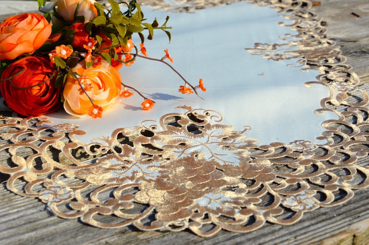 Read more about the article Ekrü színű terítők – habos ekrü álom a lakásban