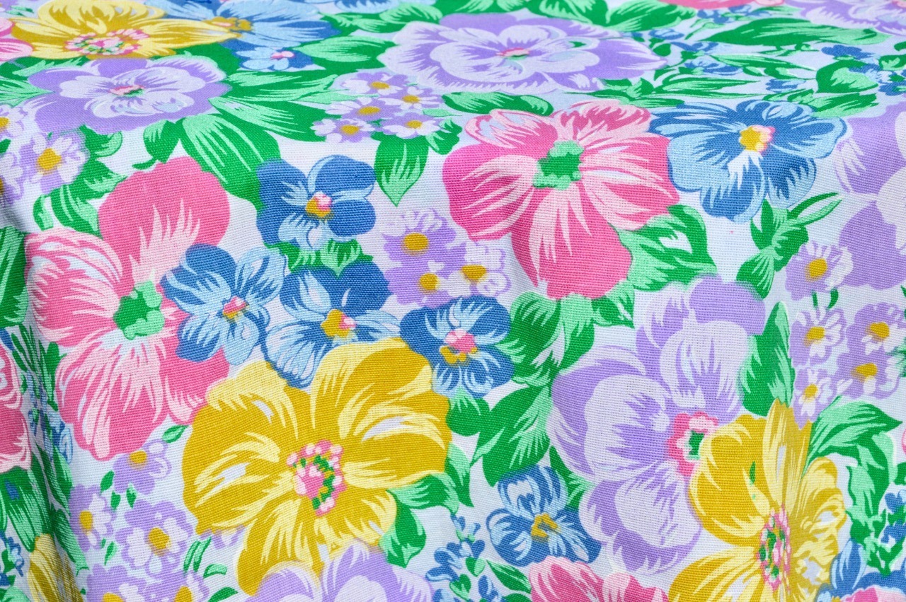 Read more about the article Asztalterítő kör, ovális – az Evidensbolt terítői