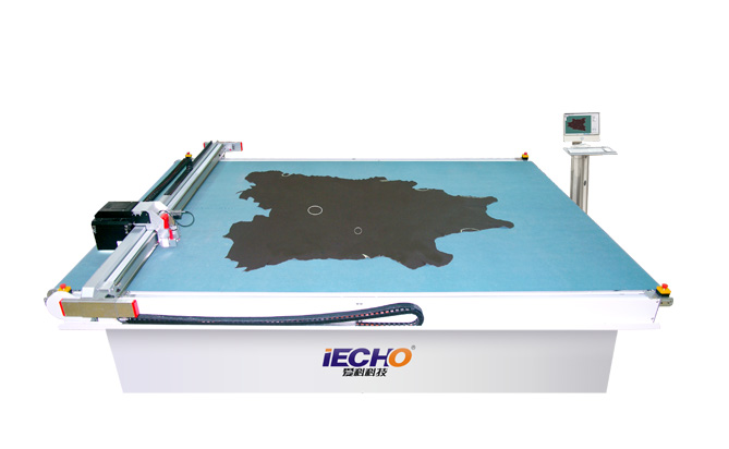 Mesa de corte solución rollo.