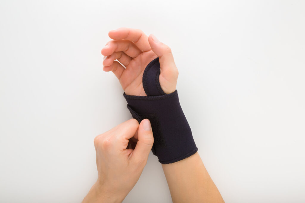 A comprehensive guide to preventing and treating sprains and strains in the hands and wrists