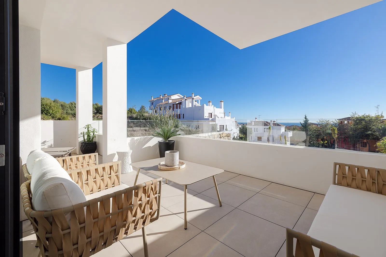 Apartamento con horizonte abierto al mar