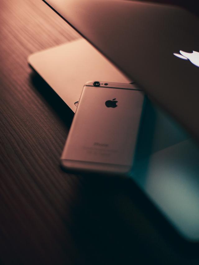 How to clean iPhone 14 screen in just one min