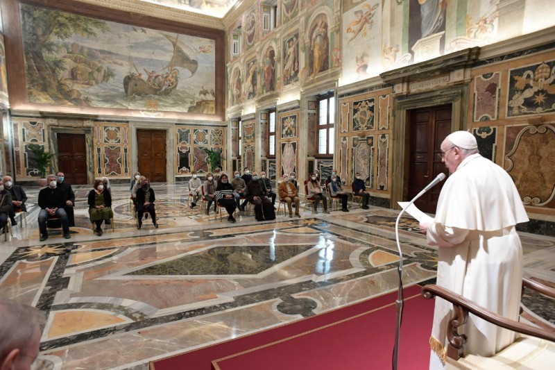 Pope Greets Florence Franciscan Group