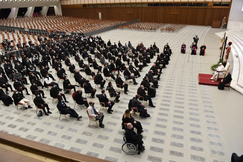 Pope Talks to 31st Course on the Internal Forum