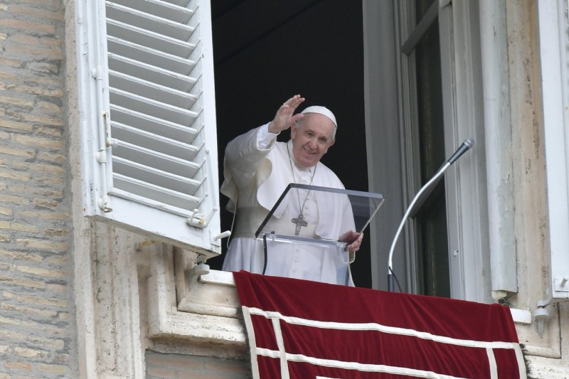 Regina Caeli: Prayers for Colombia and DRC