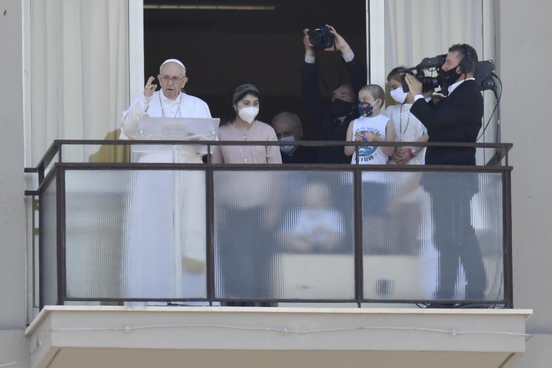 Pope Calls for End to Violence in Haiti