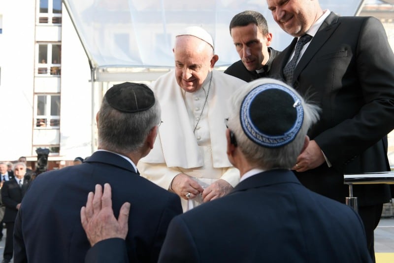 Pope Recalls WWII Suffering of Slovak Jews