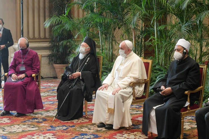 Teología para Millennials: El Papa, religiones y cambio climático
