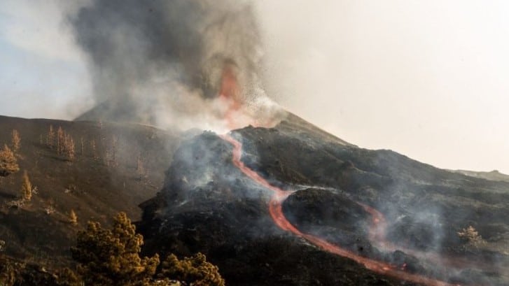 Santuario de La Palma dona bienes para afectados por erupción