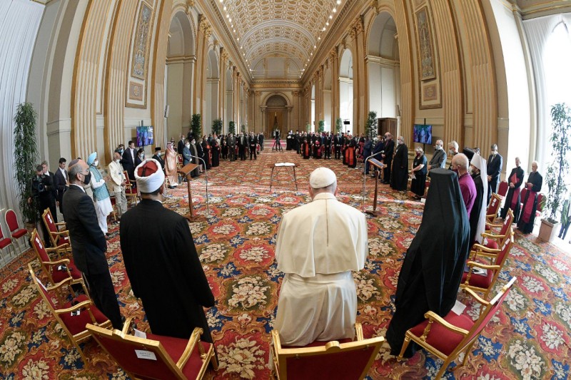 Pope Francis Urges ‘The Dynamism of Love’