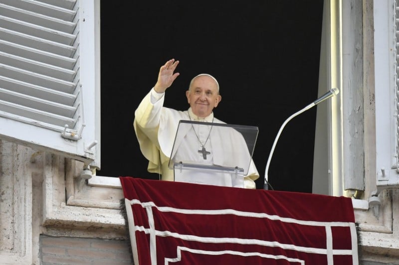 Angelus: Pope Recalls Humility of Mary