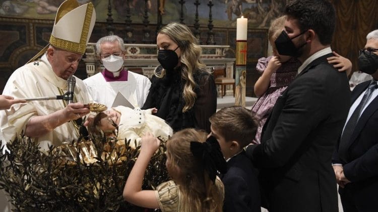 “Custodite l’identità cristiana dei vostri figli”