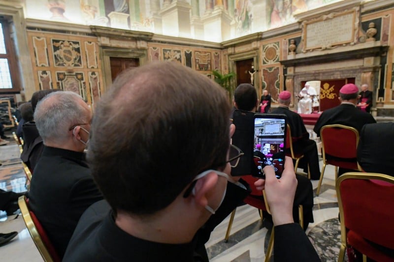 Pope’s 3 Words for CDF Assembly: Dignity, Discernment, Faith