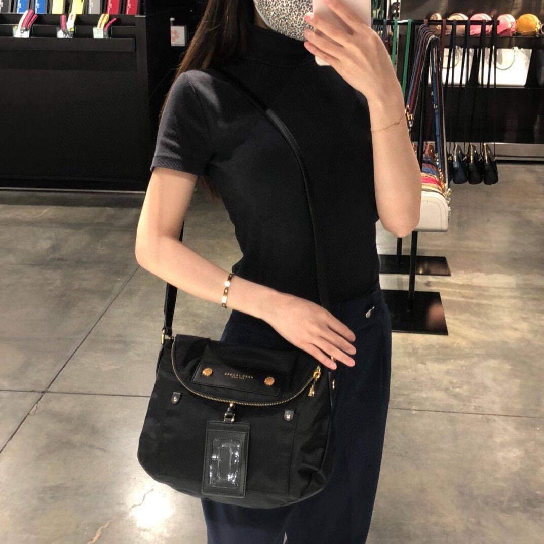 marc jacobs crossbody natasha