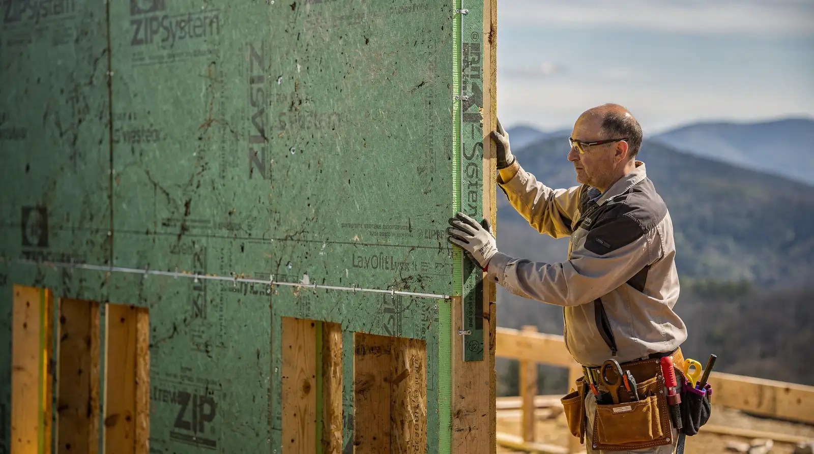 Unvented conditioned attics improve comfort, energy efficiency, and HVAC performance in high-performance homes.; Builders