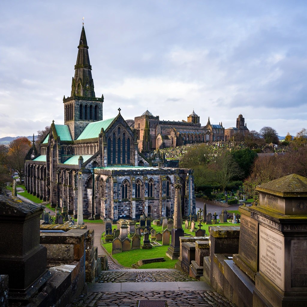 Luxury chauffeur service in Glasgow with executive vehicle