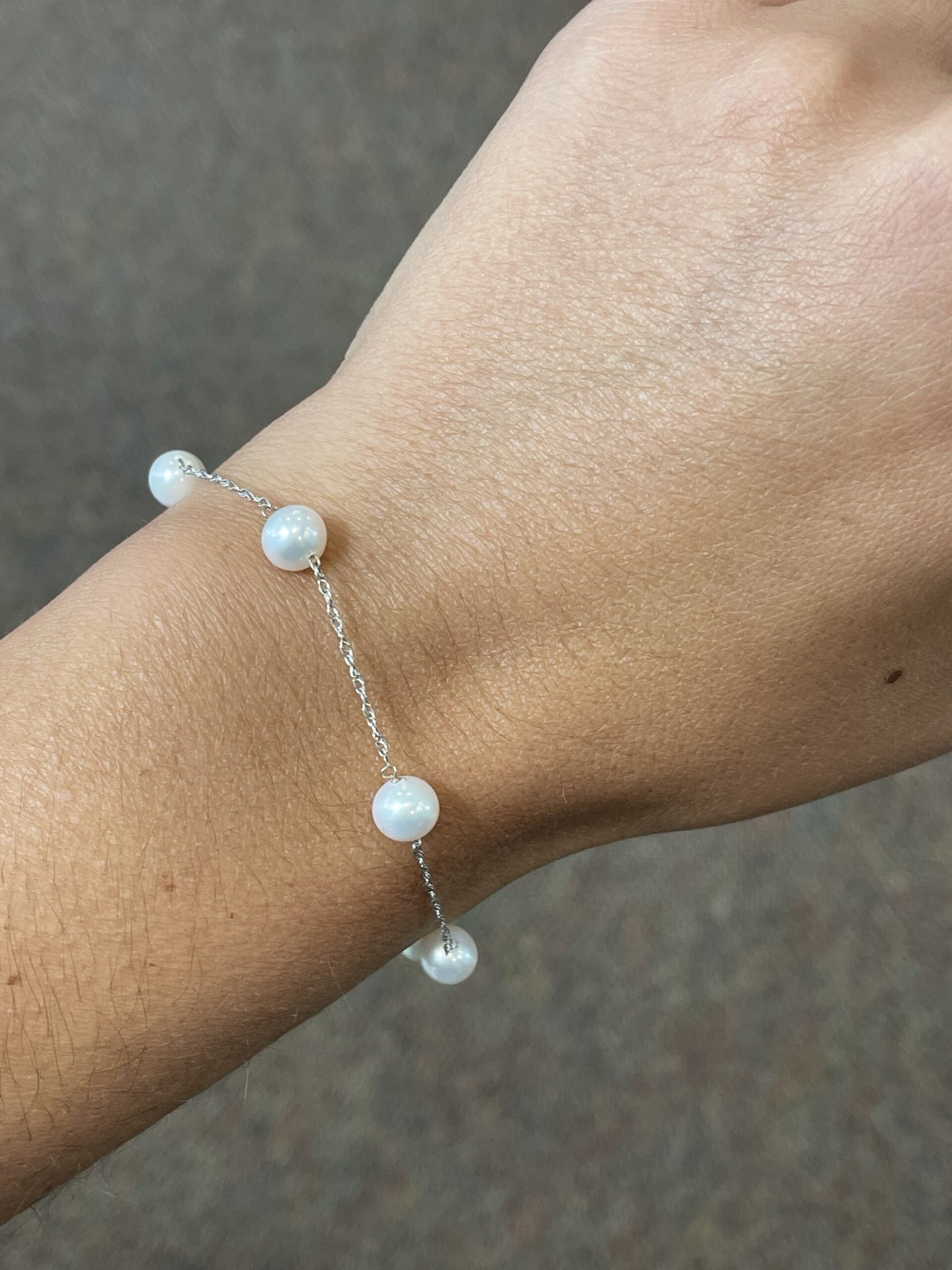 14k White Gold 6 MM Cultured Freshwater Pearl Tin Cup Bracelet Exeter