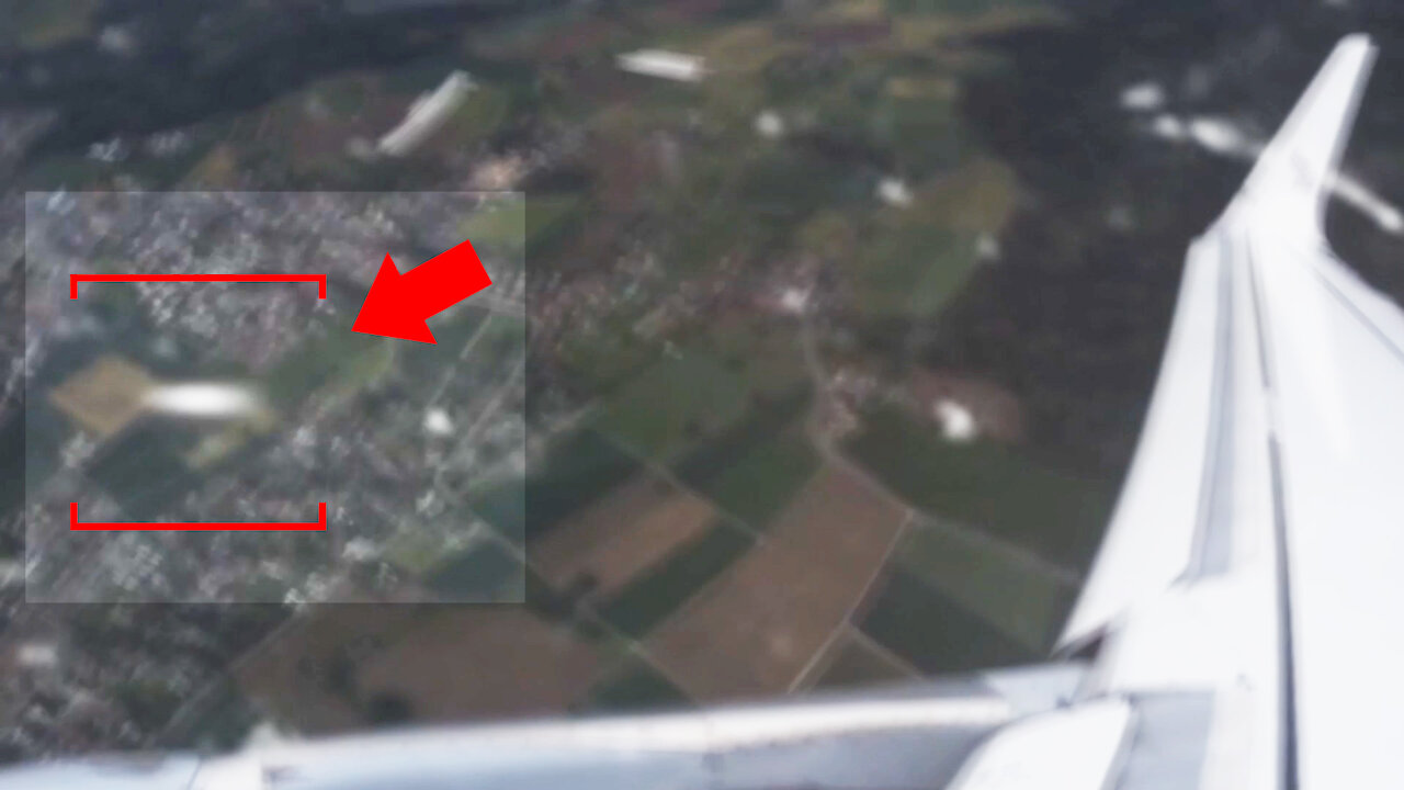 Passenger Films Plane’s Near Collision With ‘UFO’