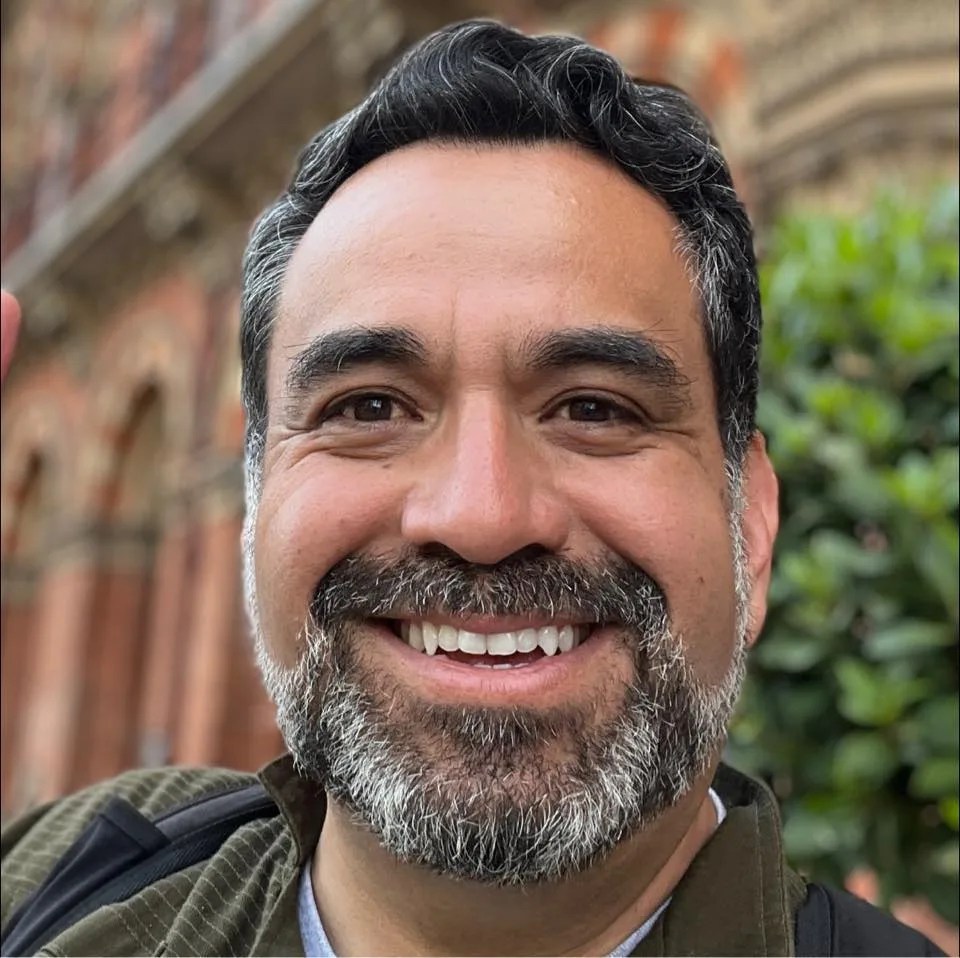 David Escobedo, Expatsi consultant for UK