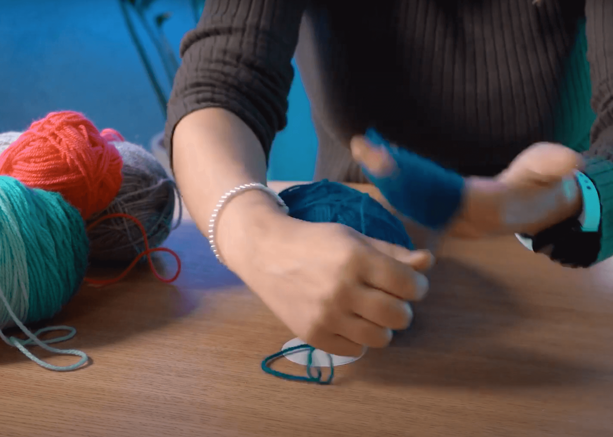 Untangling a ball of wool