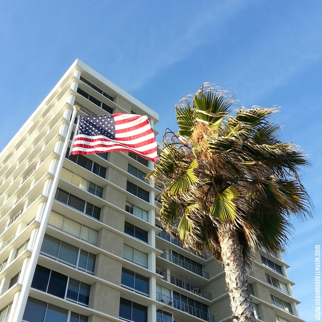 Beautiful sunny afternoon by the shore! No filter needed! ;-)
