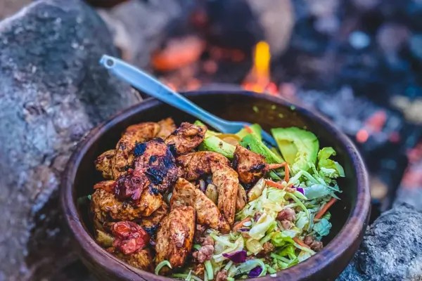 Cardápio de Acampamento Sustentável: Como Planejar Refeições Saudáveis e Sem Desperdício