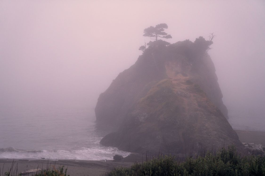 Glooming morning sunrise at Battle Rock Sea Stack