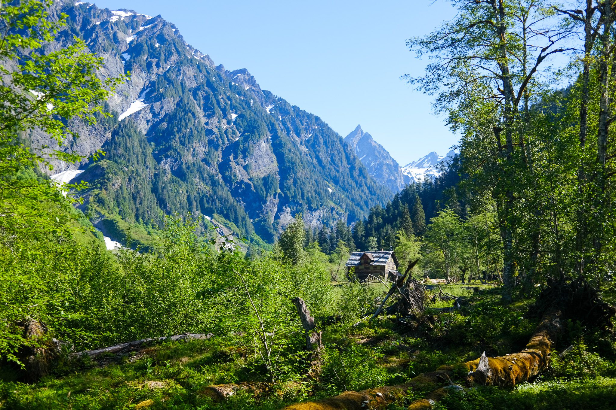 The Ultimate Enchanted Valley Backpacking Guide