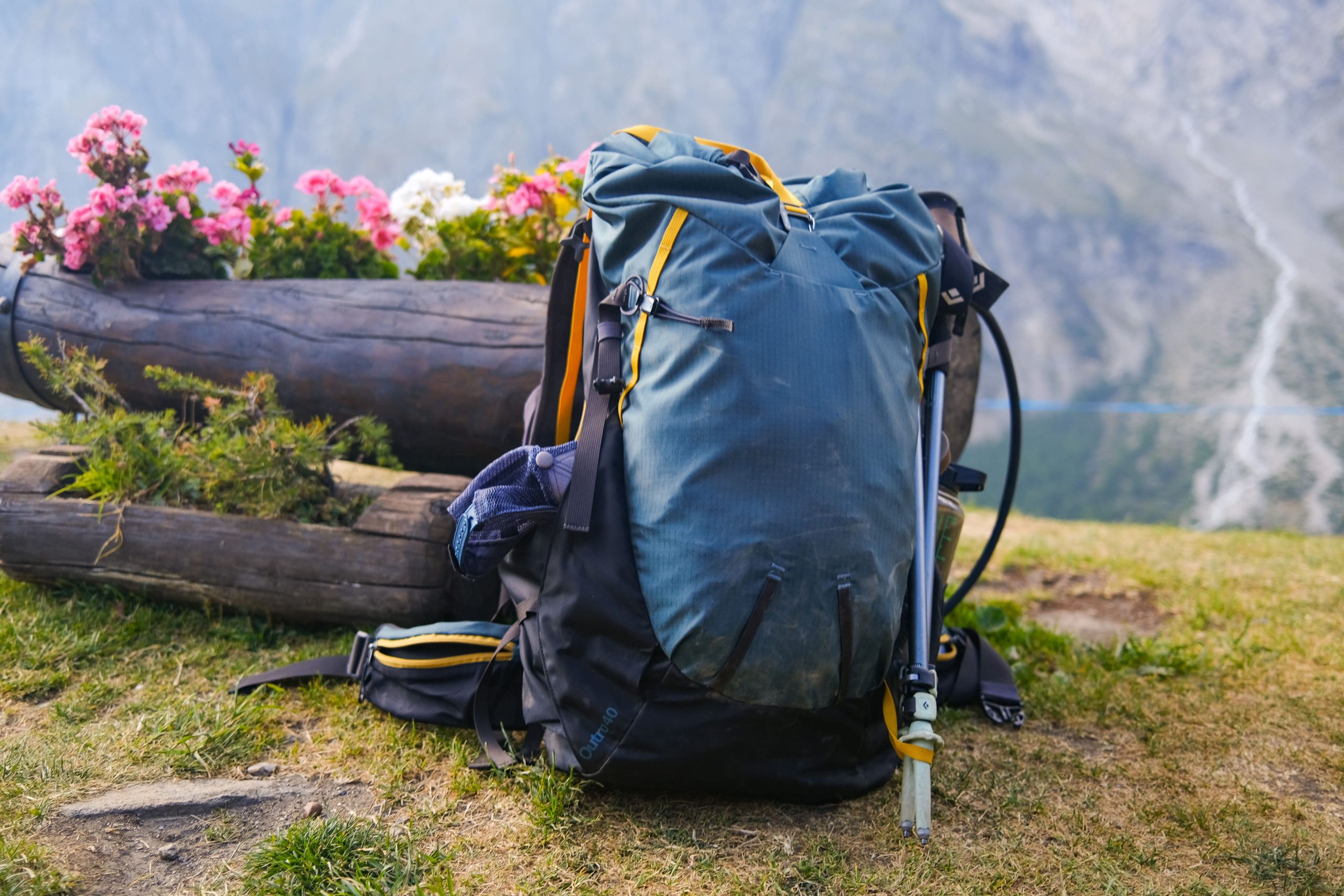 Your Complete Tour du Mont Blanc Packing List - Exploren Borgen