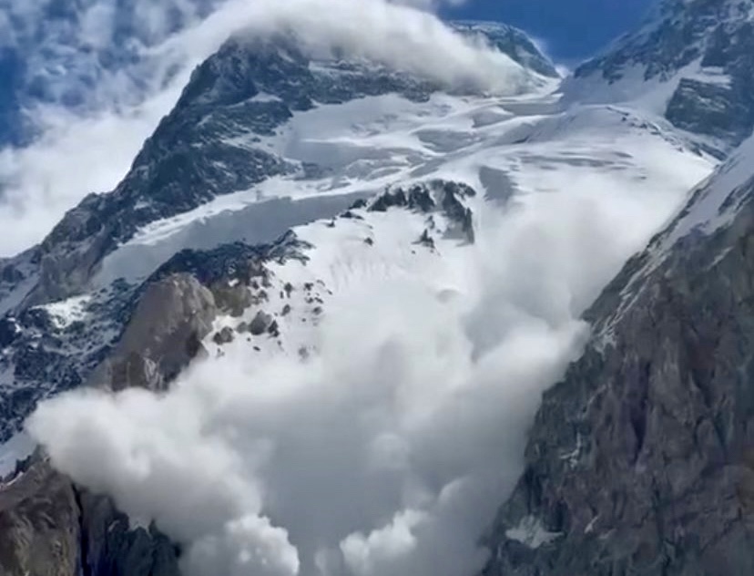 Broad Peak Tragedies: 70 Years of Deadly Climbing Disasters | Avalanche & Fall Mysteries Revealed (2026)