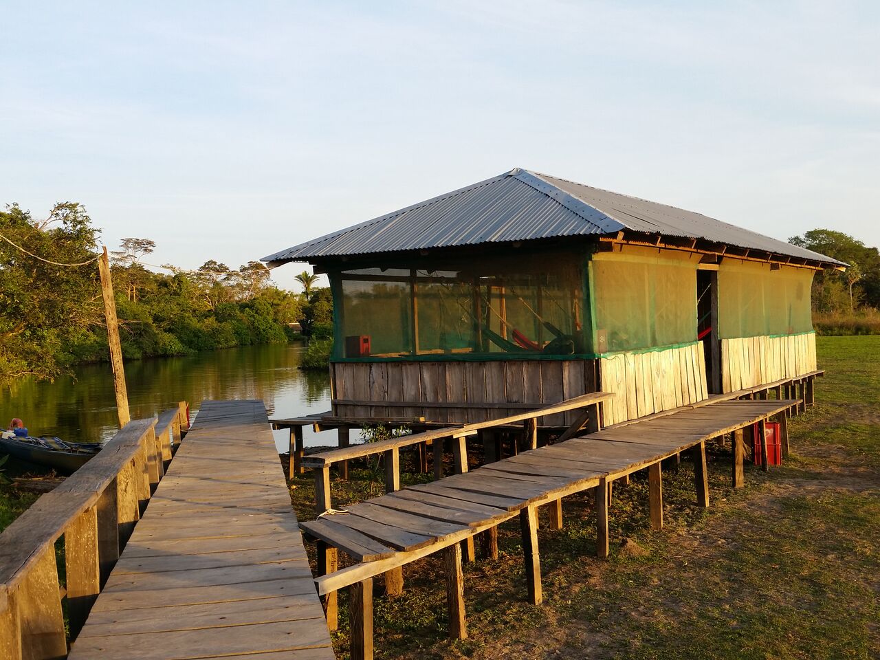 Sunset bar & hammocks