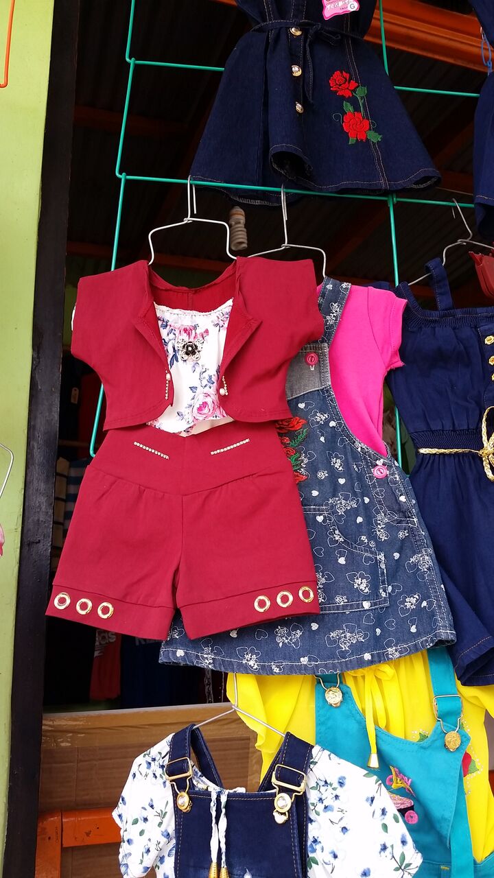 Weird children clothing for sale in Rurrenabaque