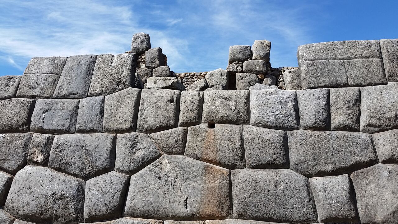 budgetbackpack_cityruins13