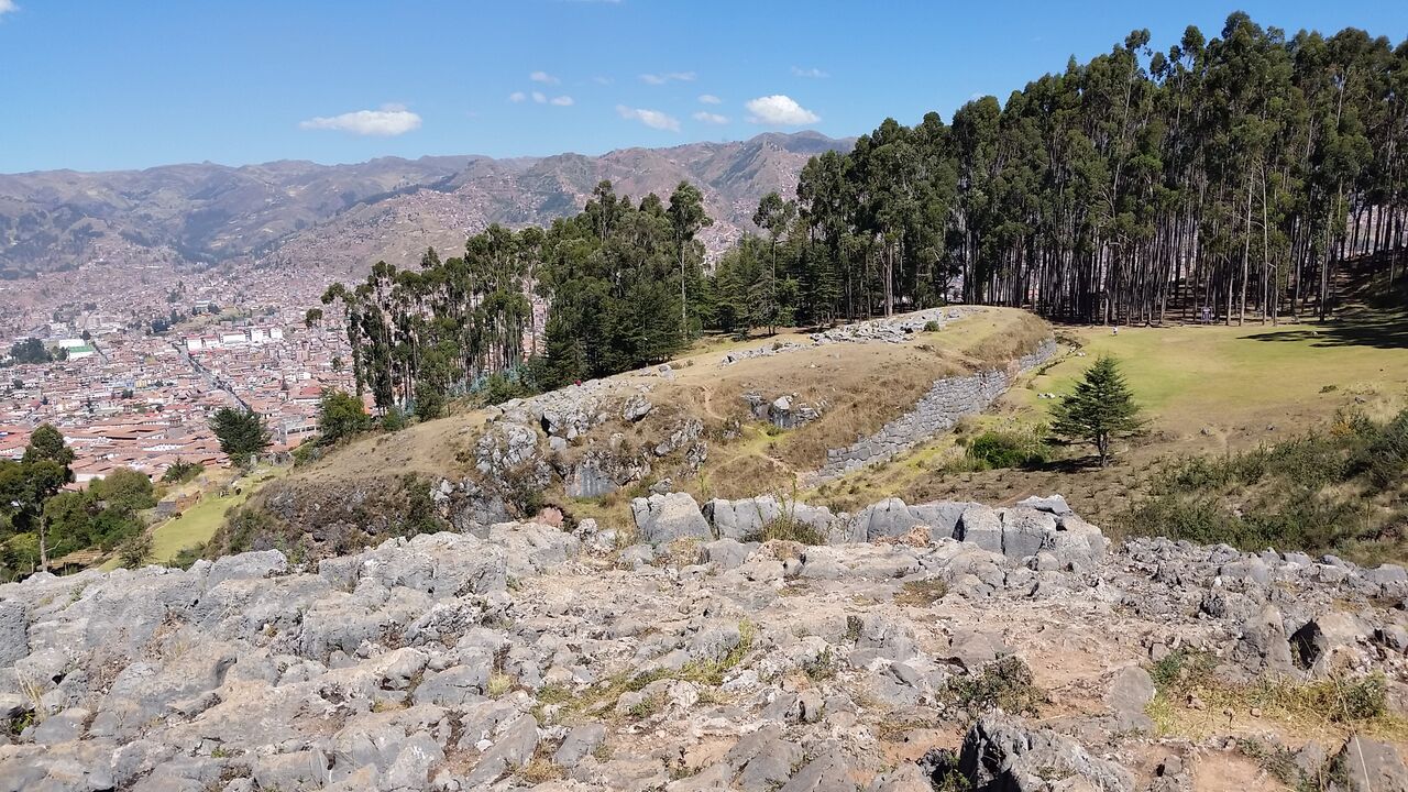 budgetbackpack_cityruins18