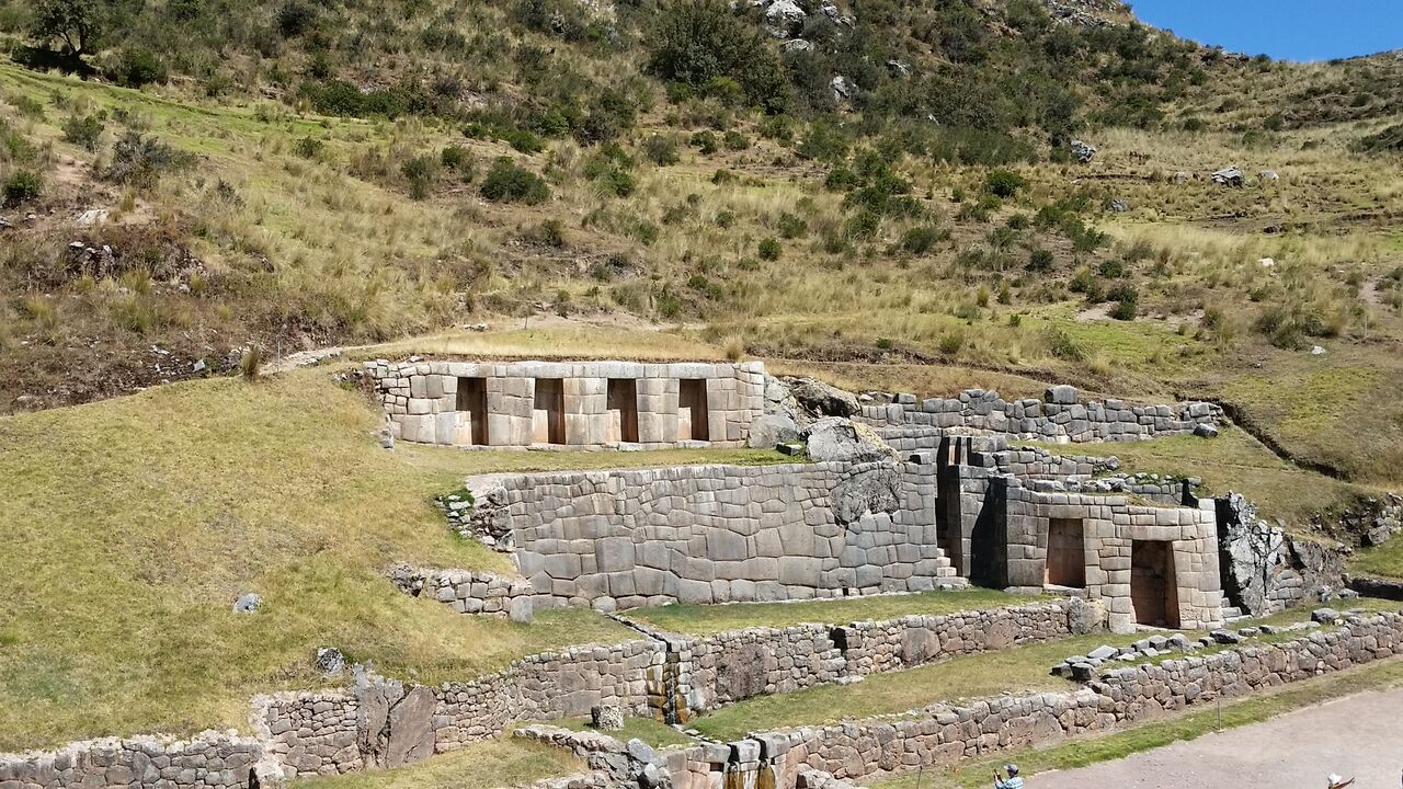 budgetbackpack_cityruins22