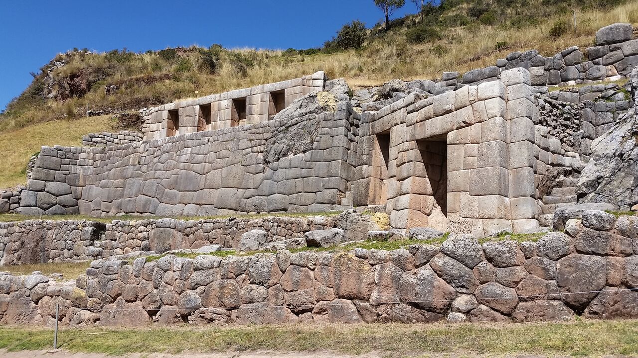 budgetbackpack_cityruins23