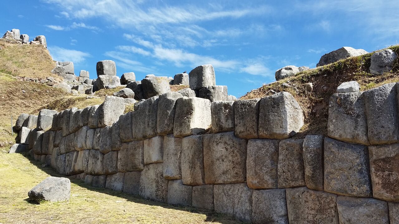 budgetbackpack_cityruins7