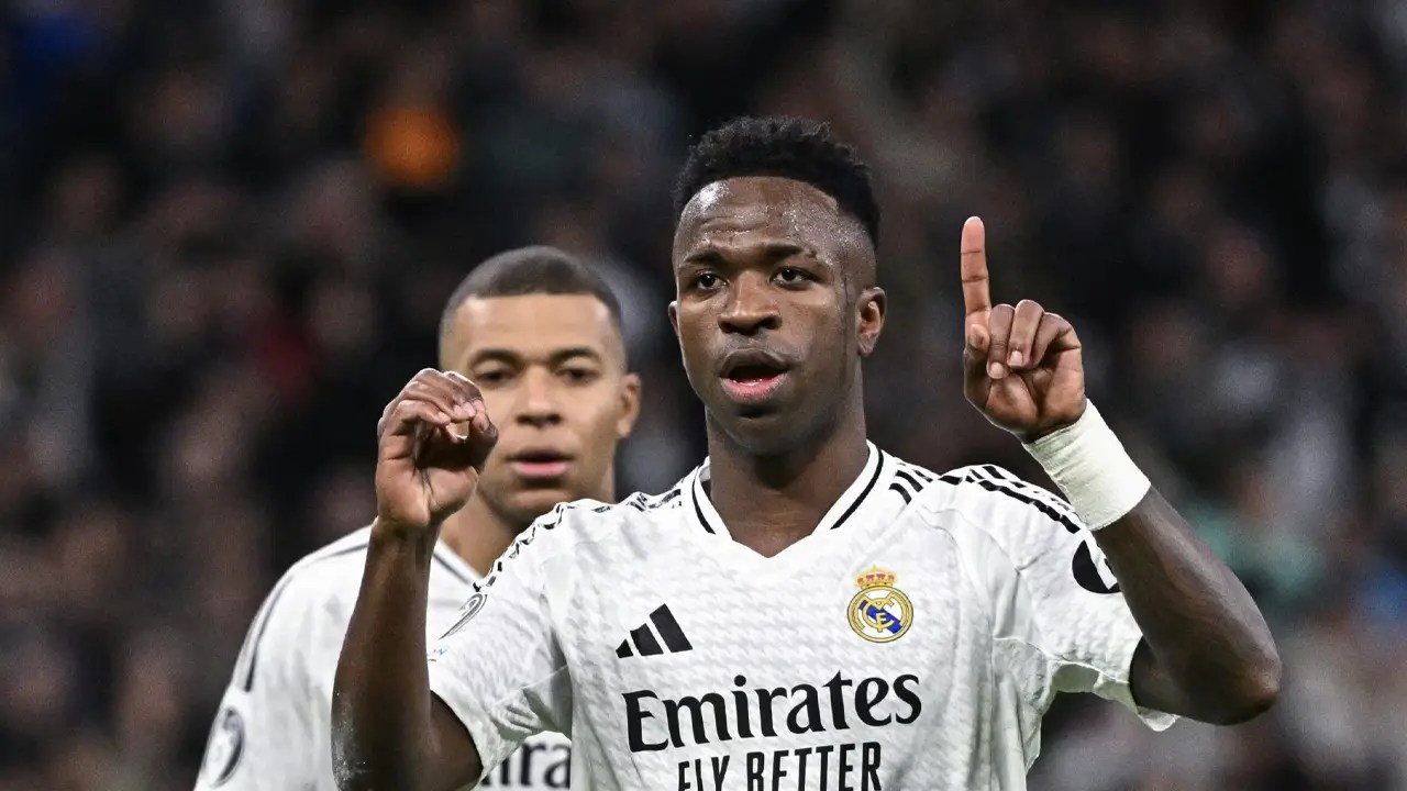 صدمة لريال مدريد.. فينيسيوس يرفض تجديد عقده